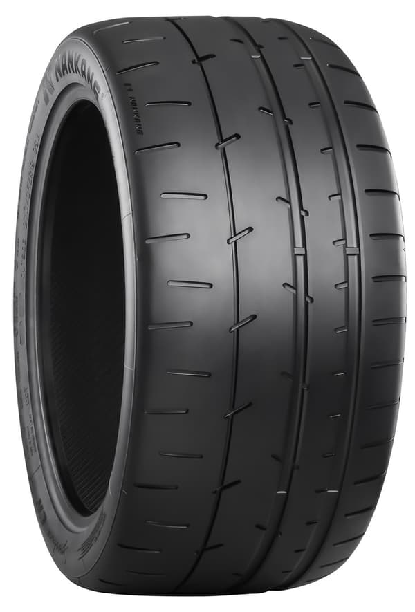 Tire 245/35 R20 95Y Nankang CR-S Label:D-C-B-72 dB