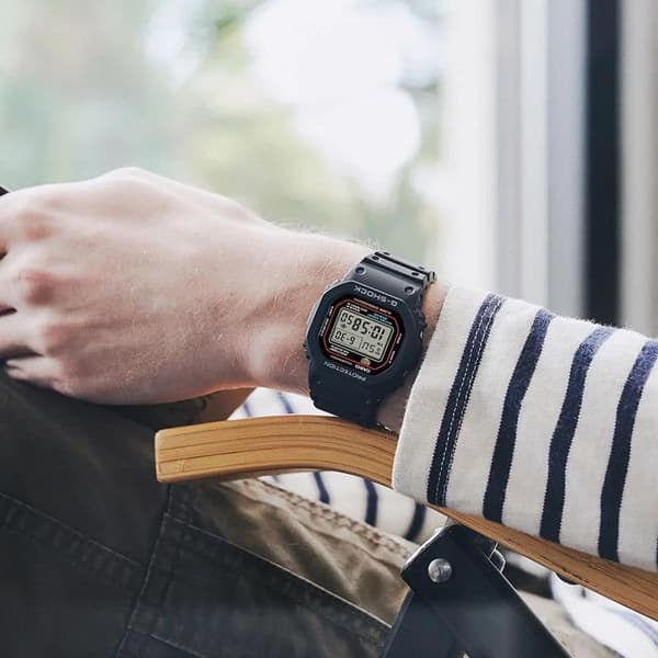 Casio Klocka - Herr - DW-5600RL-1ER