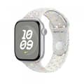Pikkukuva 2 / 3: Apple Watch 46 mm Pure Platinum Nike Sport -ranneke, M/L (MYL53Z)