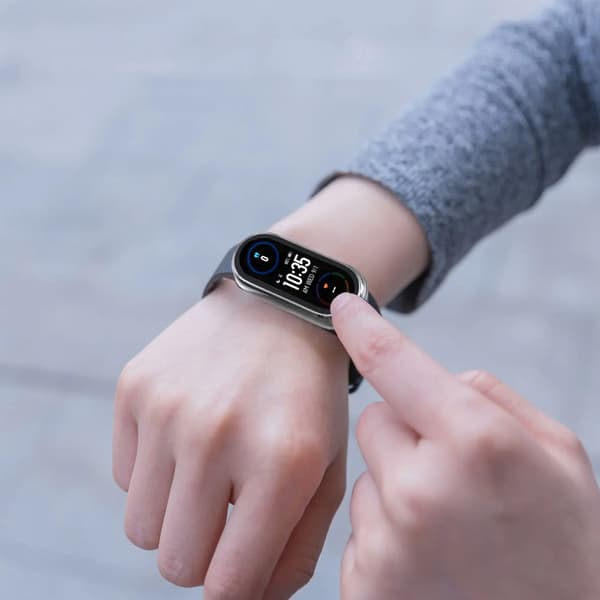 Suojakuori + lasi 2in1 Xiaomi Mi Band 8 - Musta