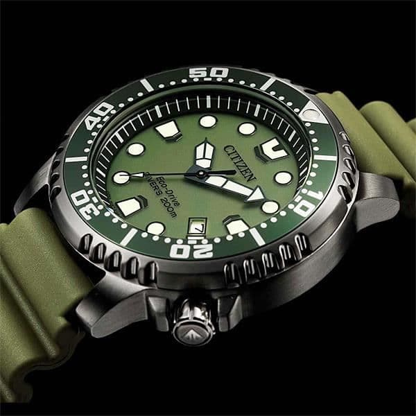 Klocka - Citizen - BN0157-11X - Eco-Drive - Grön silikon - Vattentålig 20 bar