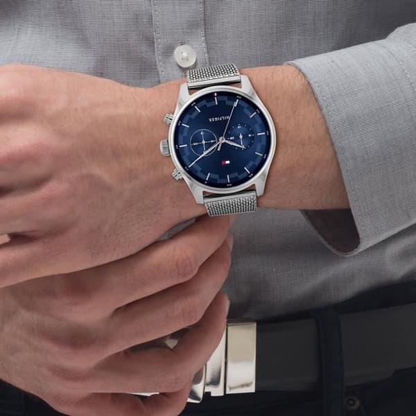 Klocka - Tommy Hilfiger - 1710420 - Quartz - Flera urtavlor - Rostfritt stål Silver