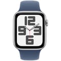Pikkukuva 2 / 5: Apple Watch SE GPS + Cellular - 44 mm - Hopeanvärinen alumiinikuori - Denim Sport Band - M/L
