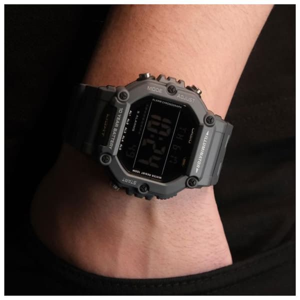 Sportklocka - Casio - AE-1600H-8BV - Batteritid 10 år - Vattentålighet 100m - Digital