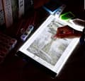 Miniatyrbild 5 av 11: A4 LED-BELYSET TAVLA FÖR SKISSNING, BÄRBAR RITNING