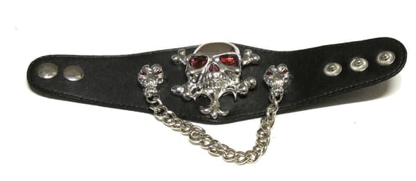 Läderarmband med dödskalle och kedjor