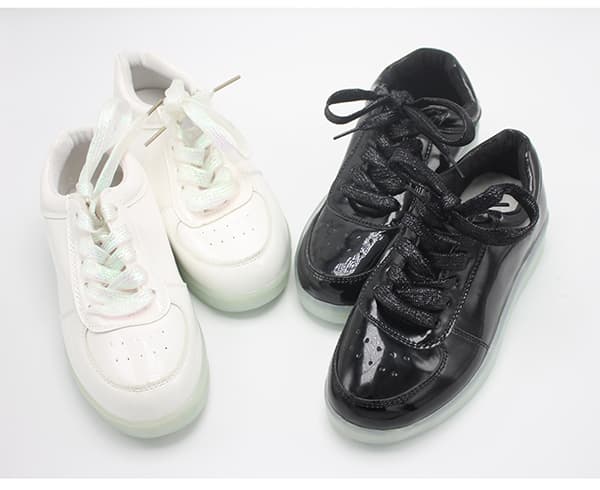 LED skor/sneakers Barn, SVARTA med snörning st: 29-34 30
