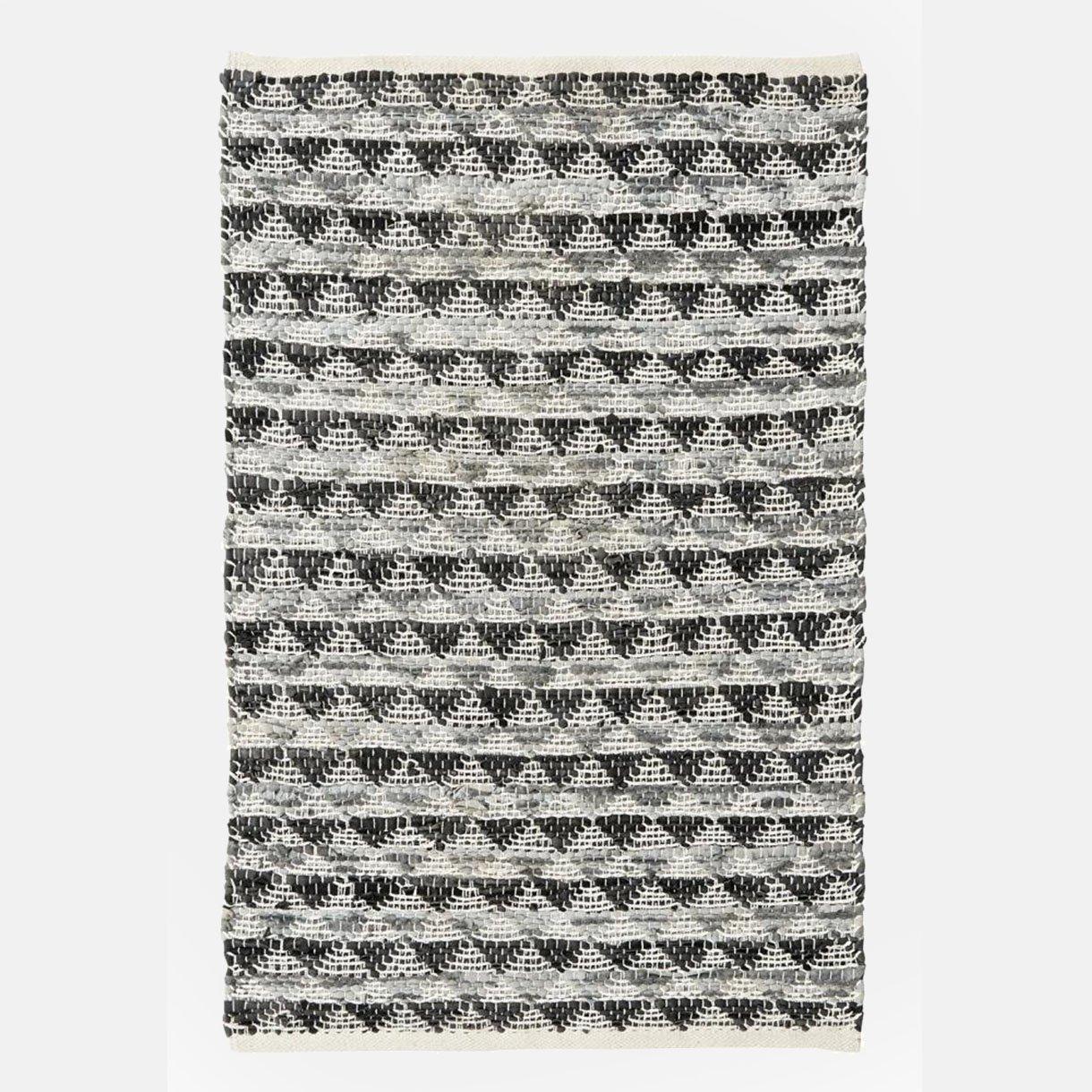 TRIANGLE skindtæppe - 110x170 - grå/sort