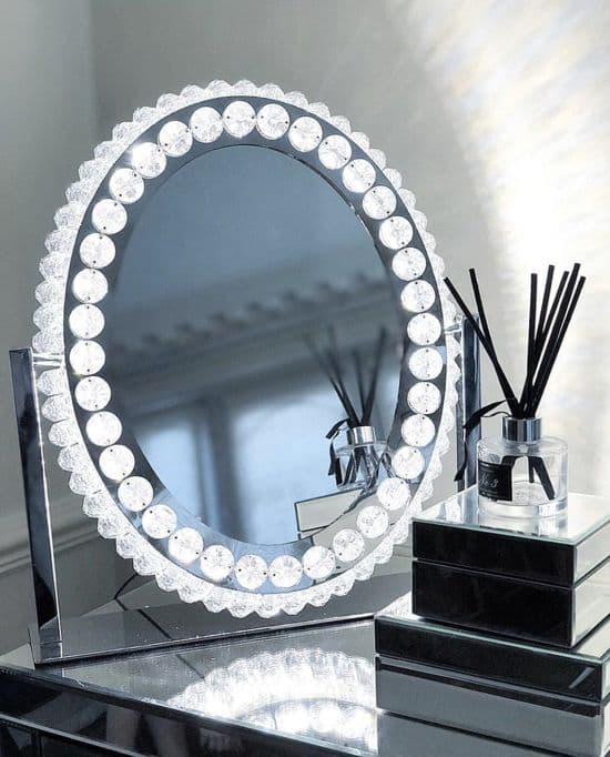 Bright Beauty Vanity Huda - hollywood peili - meikkipeili - peili valaistus - kolme valotilaa