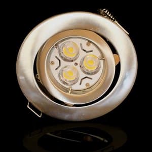 SUN SPOTLIGHT HÅLLARE MED LED LAMPA MR16