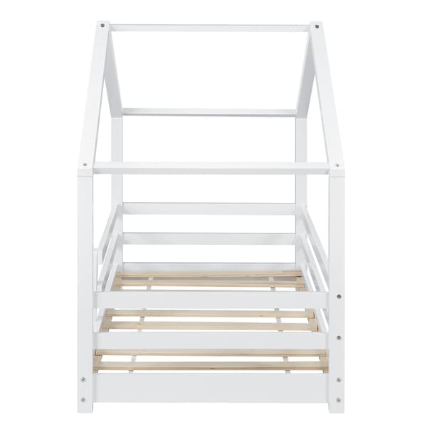 [en.casa]® Barn sängstomme Astrid i "Hus" utförande inkl. ribbotten-145x77x128cm-furu-vit matt (lack)-bäddmått:140x70cm