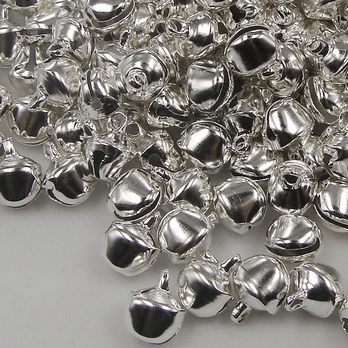 100-pack bjällror silver hänge gran ris dekoration jul pynt pyssel