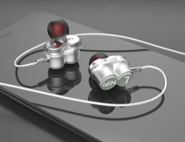 In-ear hörlurar med dubbla högtalare - Svart
