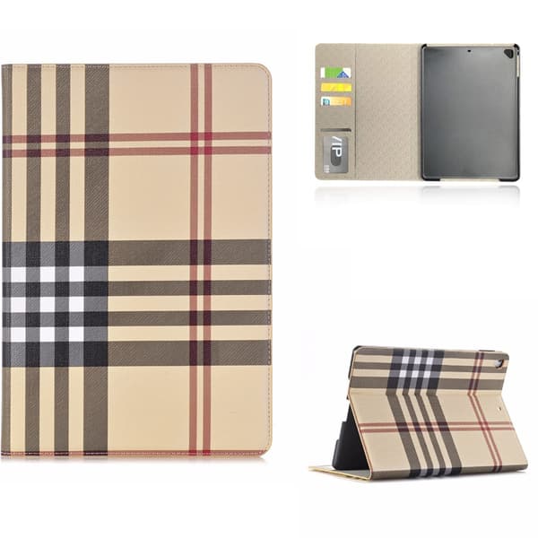 Plånboksfodral iPad 9,7" (2017/2018) - Rutmönster Beige