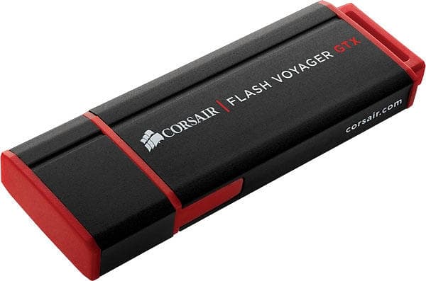 Corsair Flash Voyager 128GB USB
