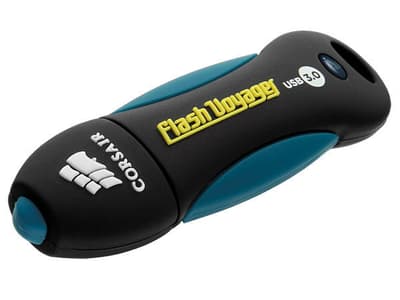 Corsair Flash Voyager 64GB
