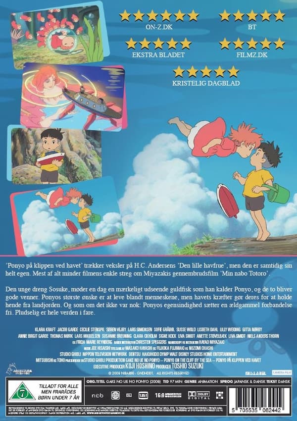 Ponyo På Klippen ved Havet