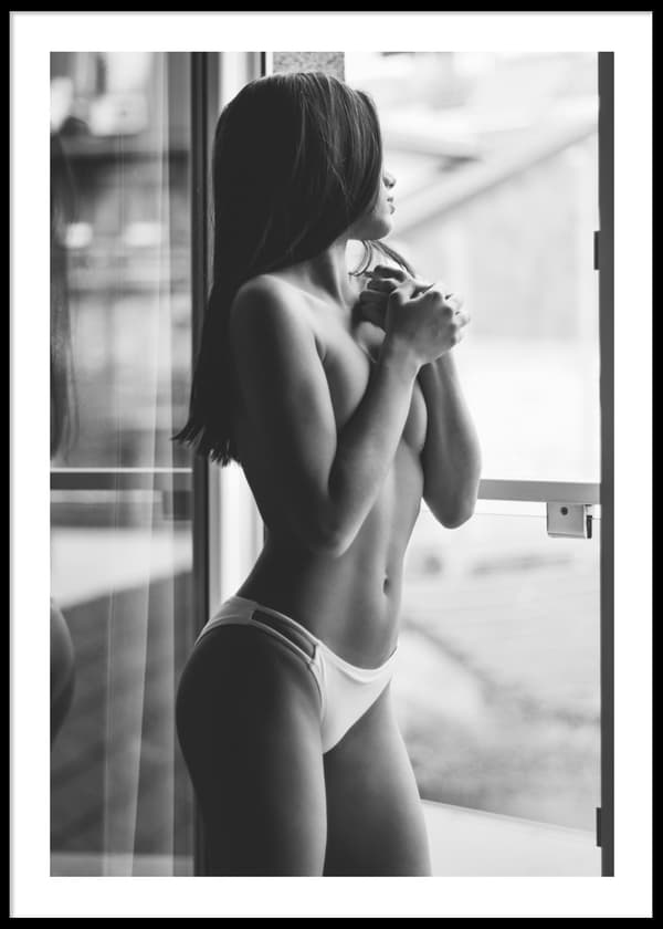 GIRL IN WINDOW POSTER 50x70cm