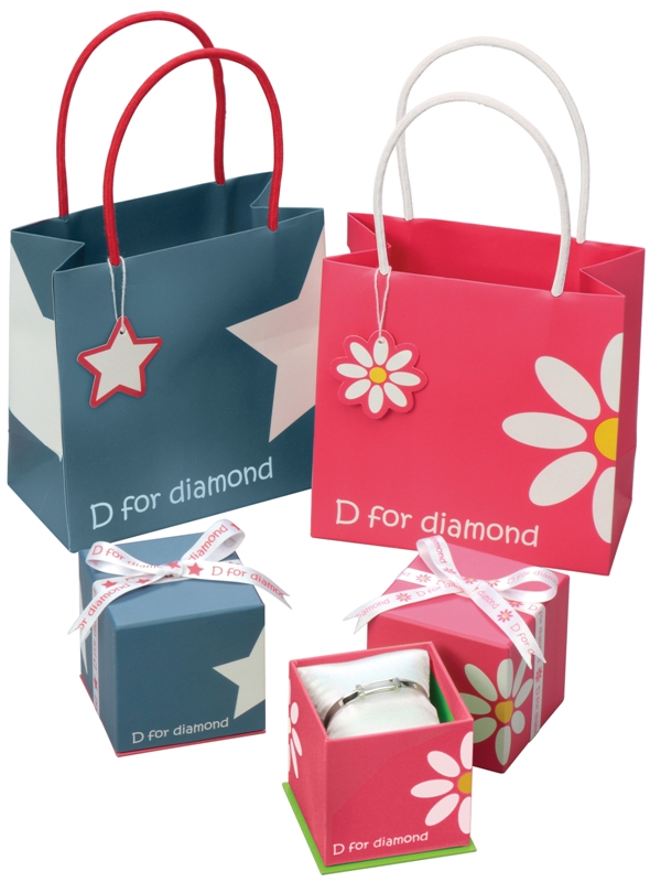 Barnhalsband - D for Diamond Halsband för barn med diamant - Present
