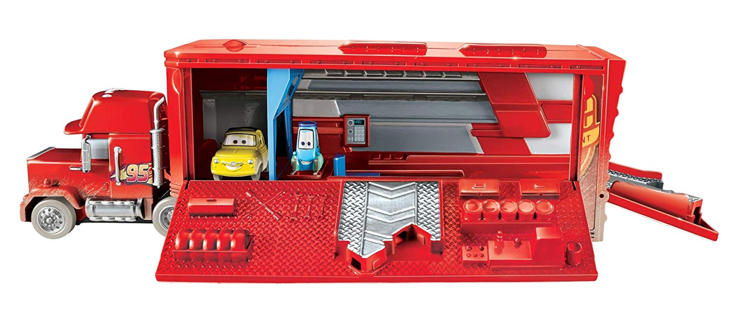 Cars fireball beach store