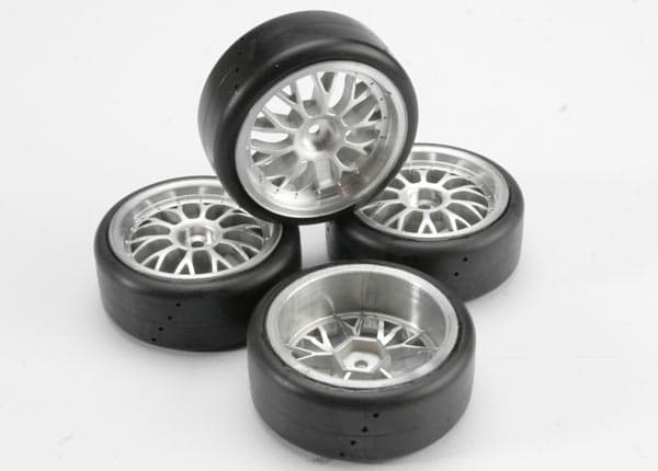 TRX-4873 Tires 4 Glued on rim